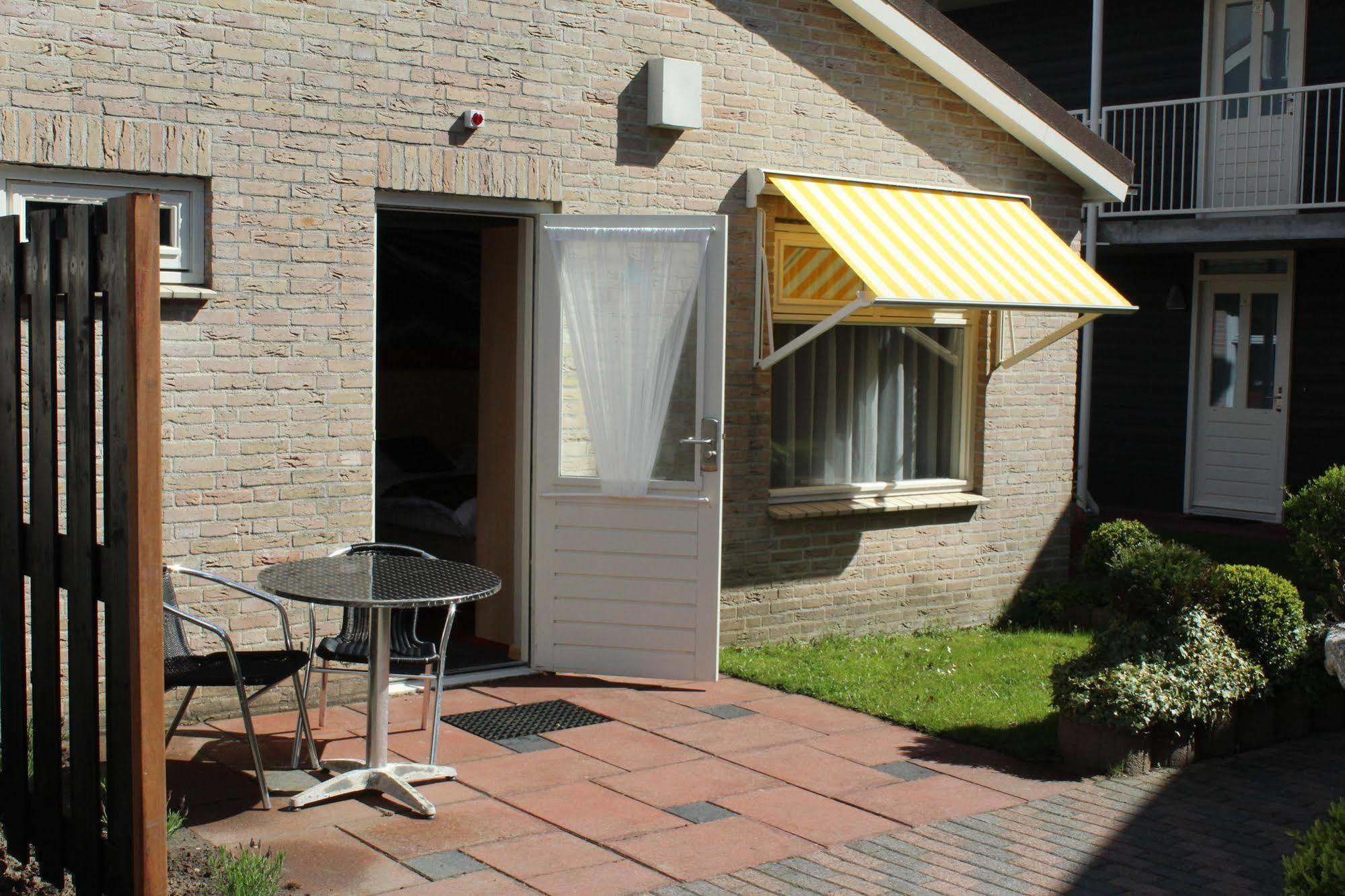 Hotel Restaurant 'T Klokje Renesse Luaran gambar